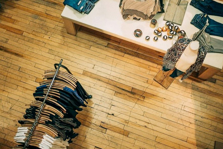Image Intérieur boutique tours a acheter GAUTARD-PROCOMM immobilier entreprise et commerce